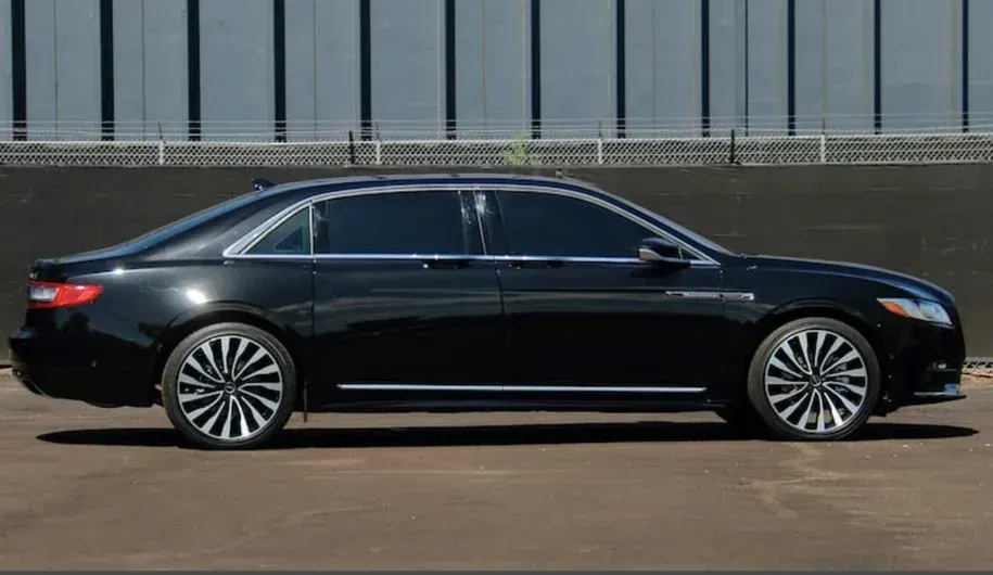 limo service Riverside CA, luxury transportation Riverside, chauffeur service Riverside, airport limo Riverside, executive transportation Inland Empire