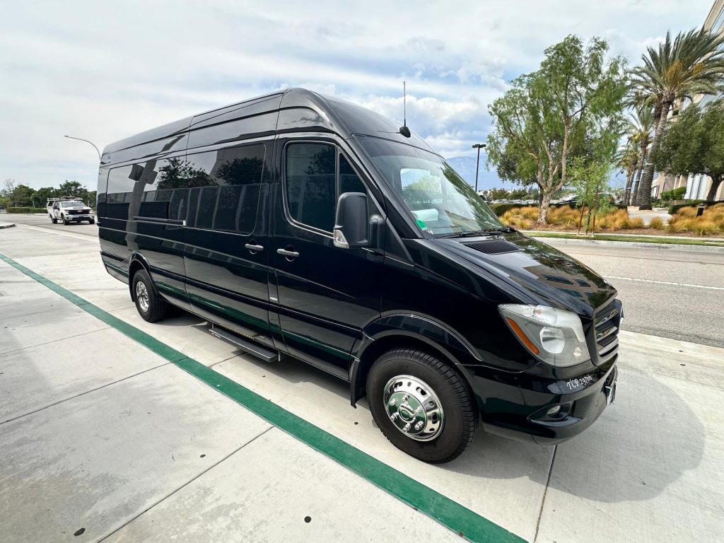 Art of arrival with the perfect limo | first impressions